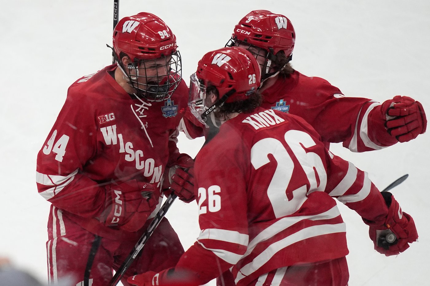 Denver beats Wisconsin 2-1 for its 11th national title, 3rd in 5 years | iNFOnews.ca