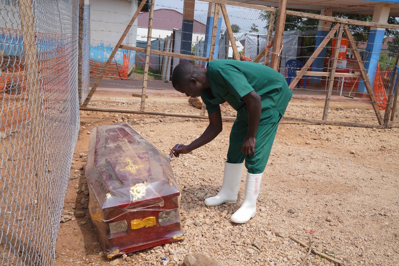 Congo says 2,000 people have died in history's fastest-growing Ebola outbreak | iNFOnews.ca Congo says 2,000 people have died in history's fastest-growing Ebola outbreak | iNFOnews.ca