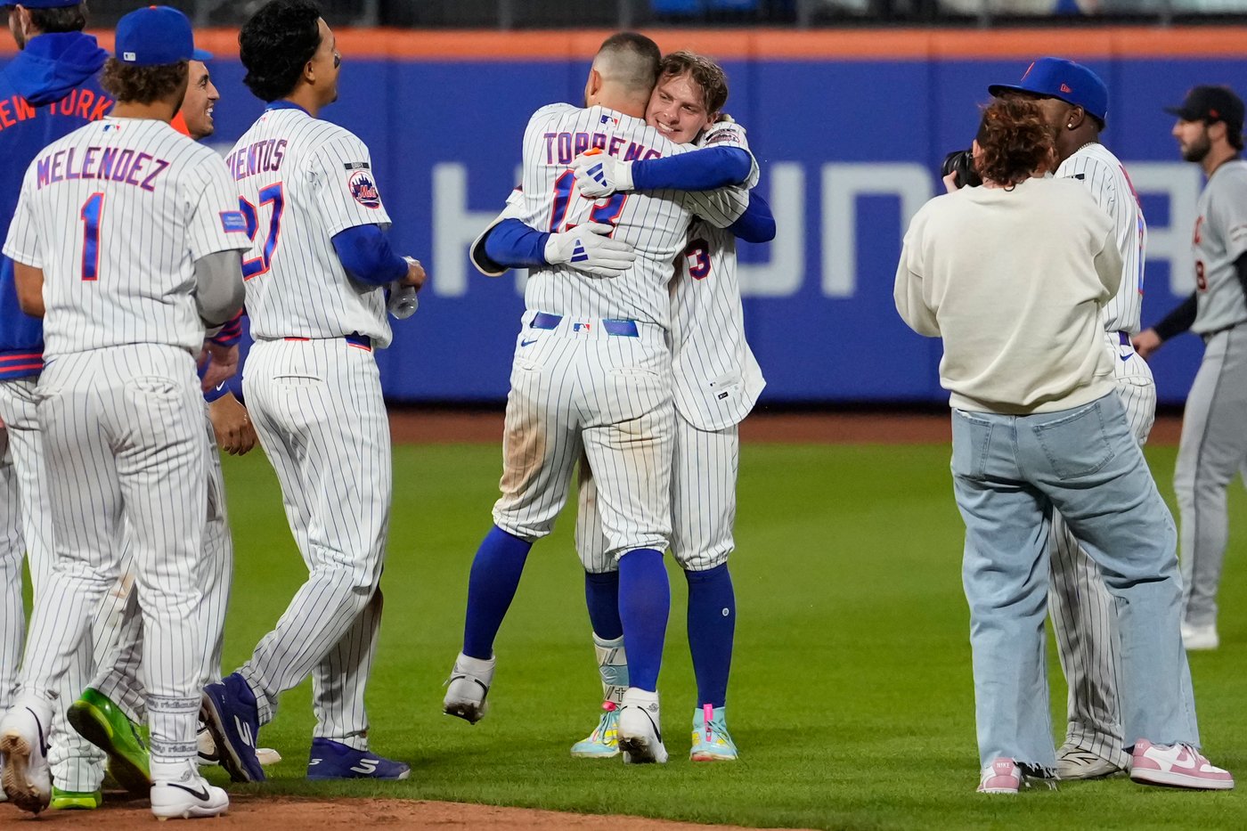 Benge walk-off single in 10th gives Mets 3-2 win over Tigers, atones for earlier misplay | iNFOnews.ca