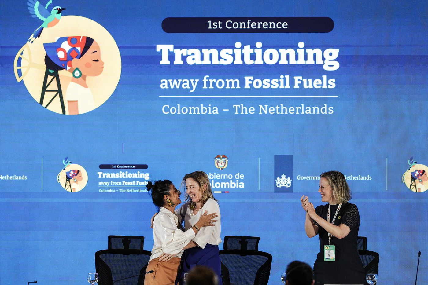 Countries end Colombia fossil fuel summit with focus on next steps and financing | iNFOnews.ca