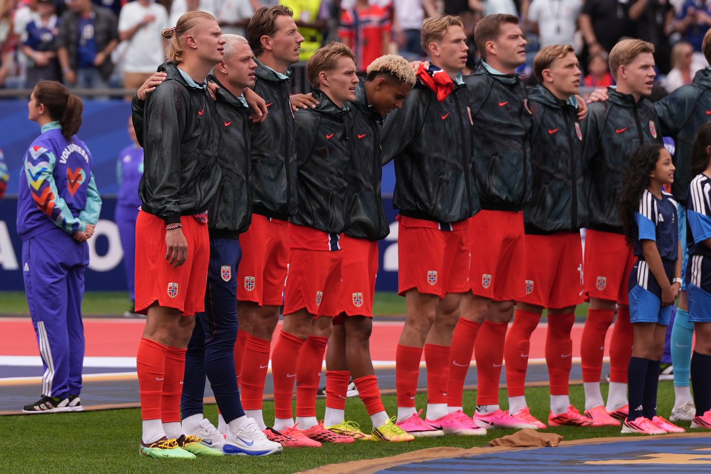 Winning World Cup group takes a backseat to getting ready for the knockout stage for some teams | iNFOnews.ca