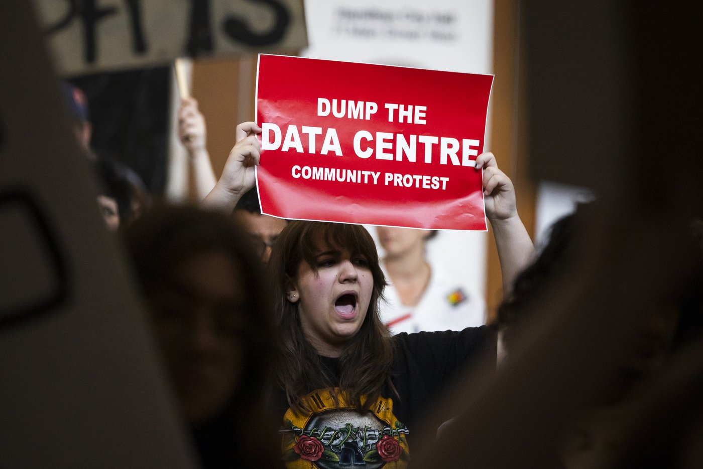 Hamilton city council rejects one-year pause on AI data centres | iNFOnews.ca
