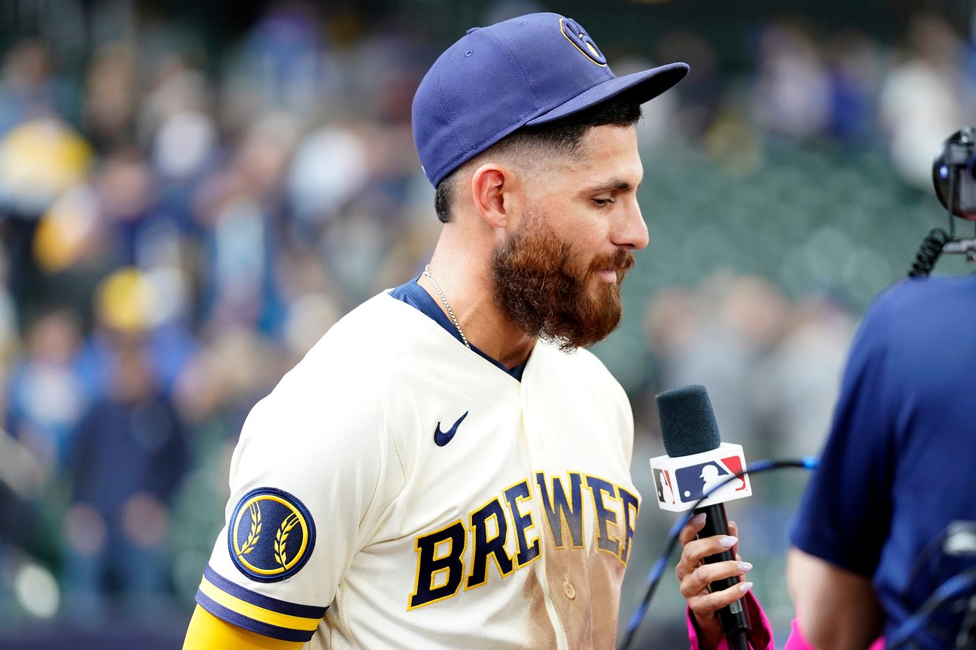 Brewers finding unusual ways to manufacture runs while key hitters are injured | iNFOnews.ca