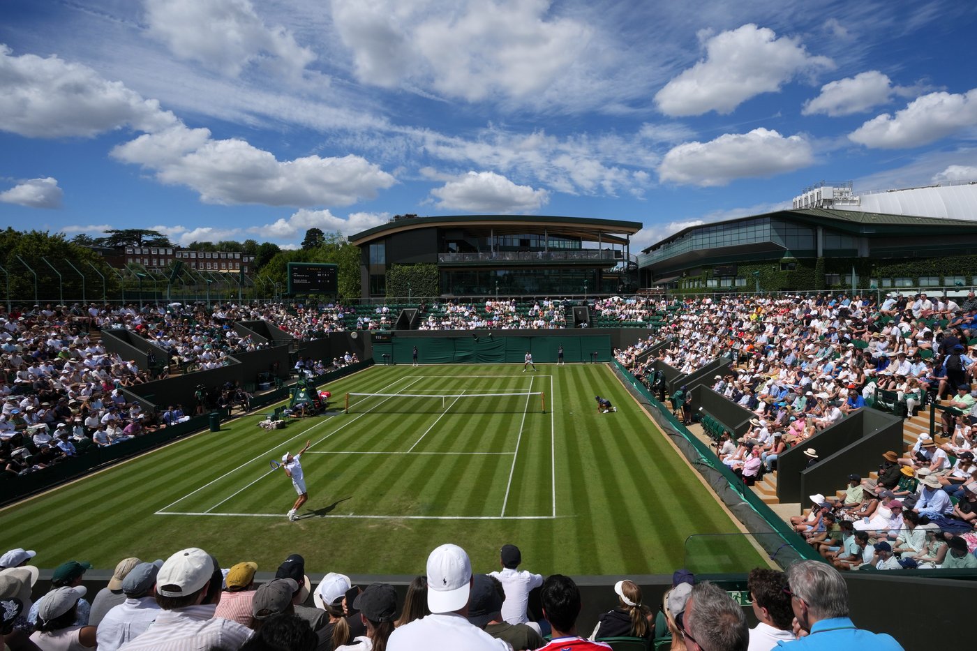Taylor Fritz wins match and style points at Wimbledon. De Minaur also advances | iNFOnews.ca Taylor Fritz wins match and style points at Wimbledon. De Minaur also advances | iNFOnews.ca