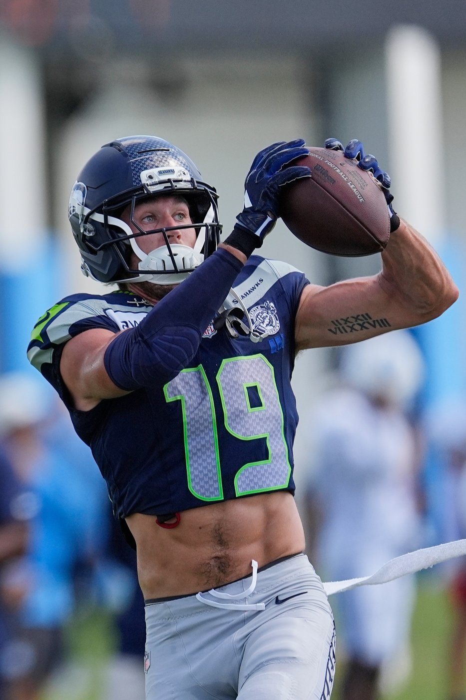 Seahawks WR Jake Bobo placed on IR after right knee injury | iNFOnews.ca