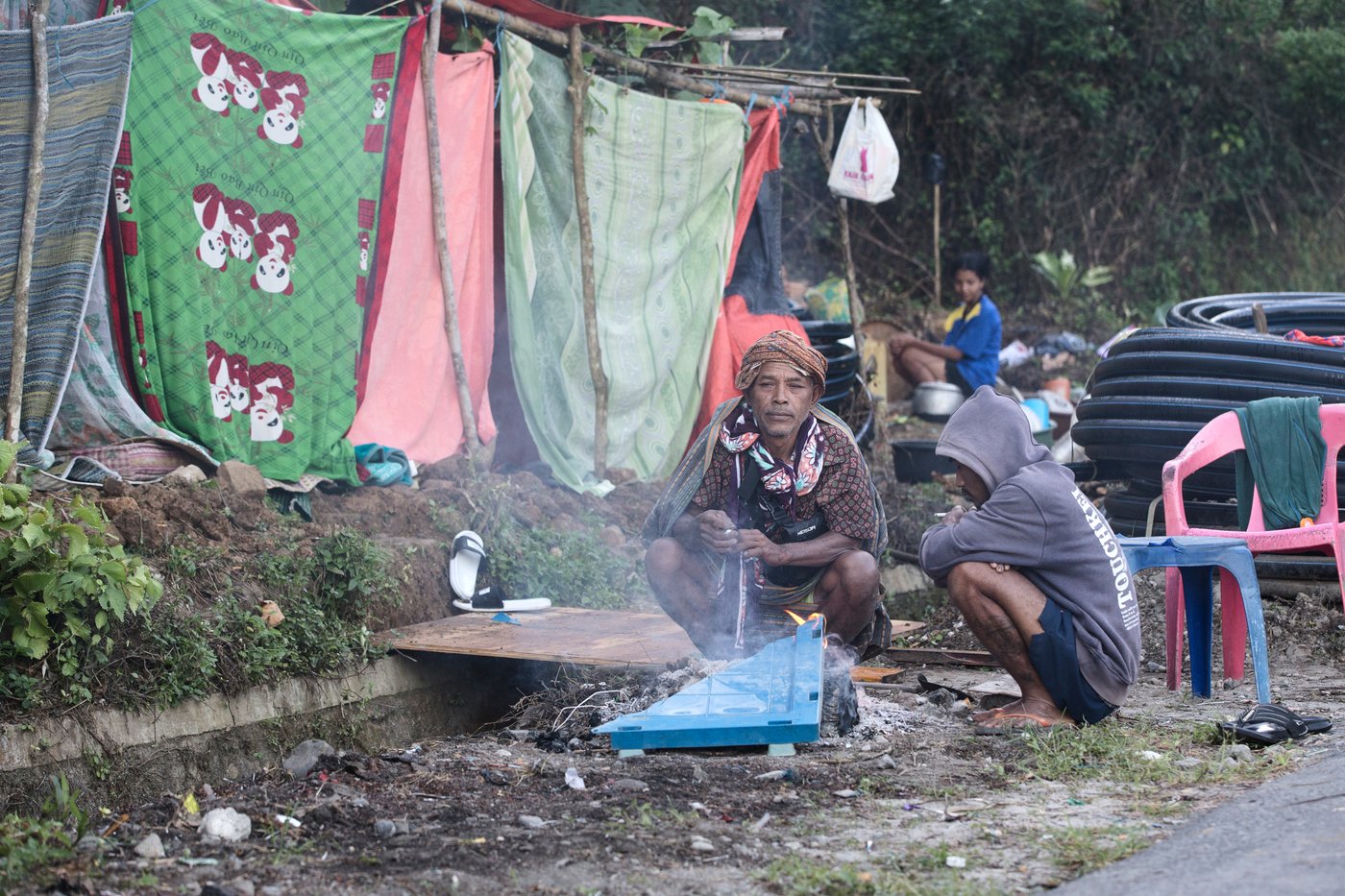 Thousands in Indonesia await aid after quake kills 68, overshadowing Independence Day | iNhome Thousands in Indonesia await aid after quake kills 68, overshadowing Independence Day | iNhome