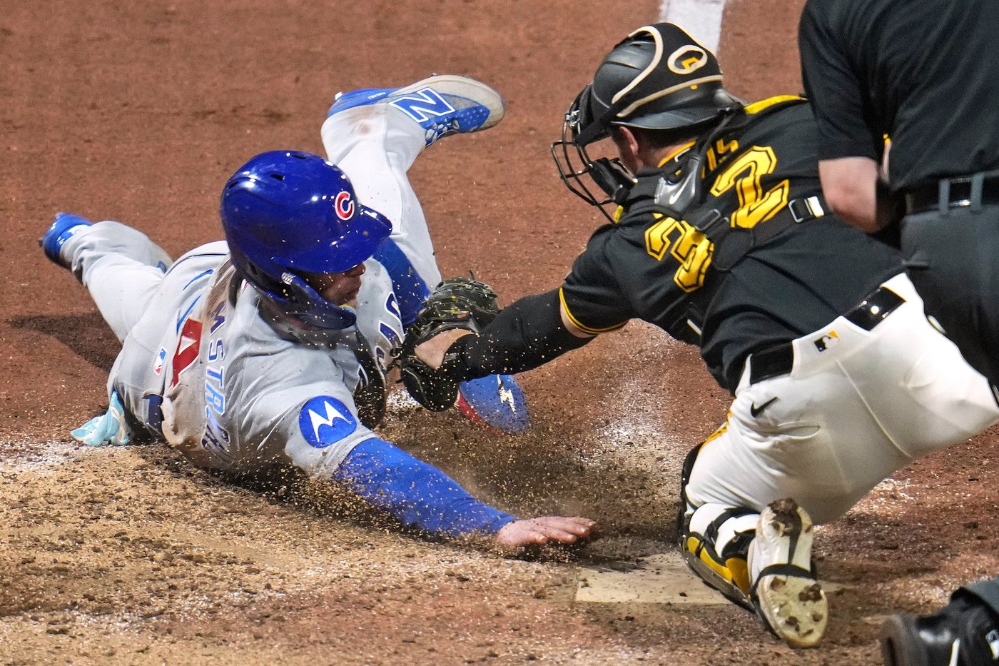 Happ homers again and Skenes loses his 3rd straight start as the Cubs sink the Pirates 7-2 | iNFOnews.ca
