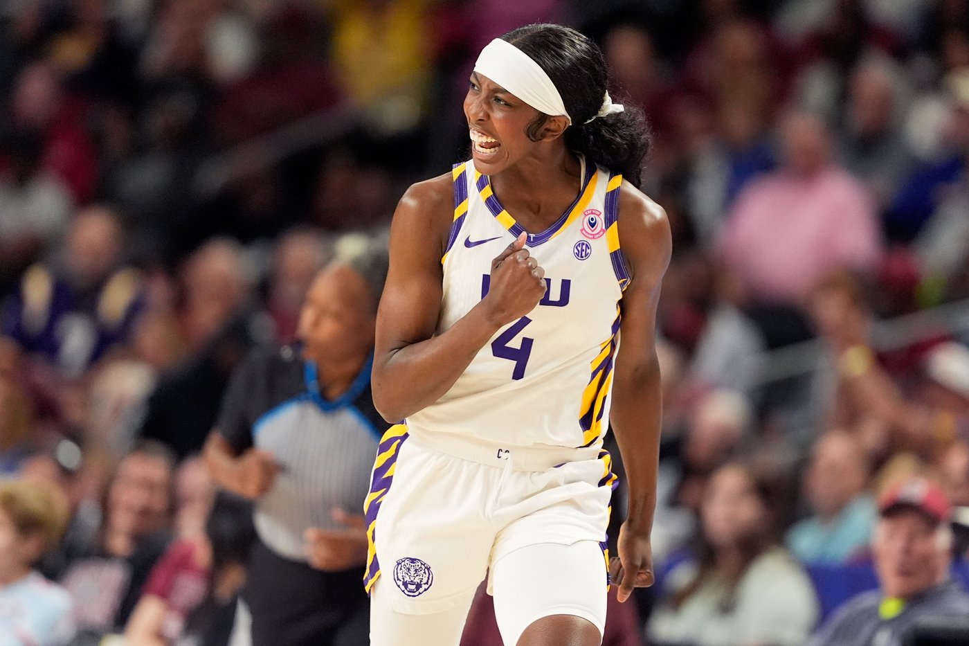 LSU's Kim Mulkey and Flau'jae Johnson savoring their 4th and final NCAA Tournament together | iNFOnews.ca