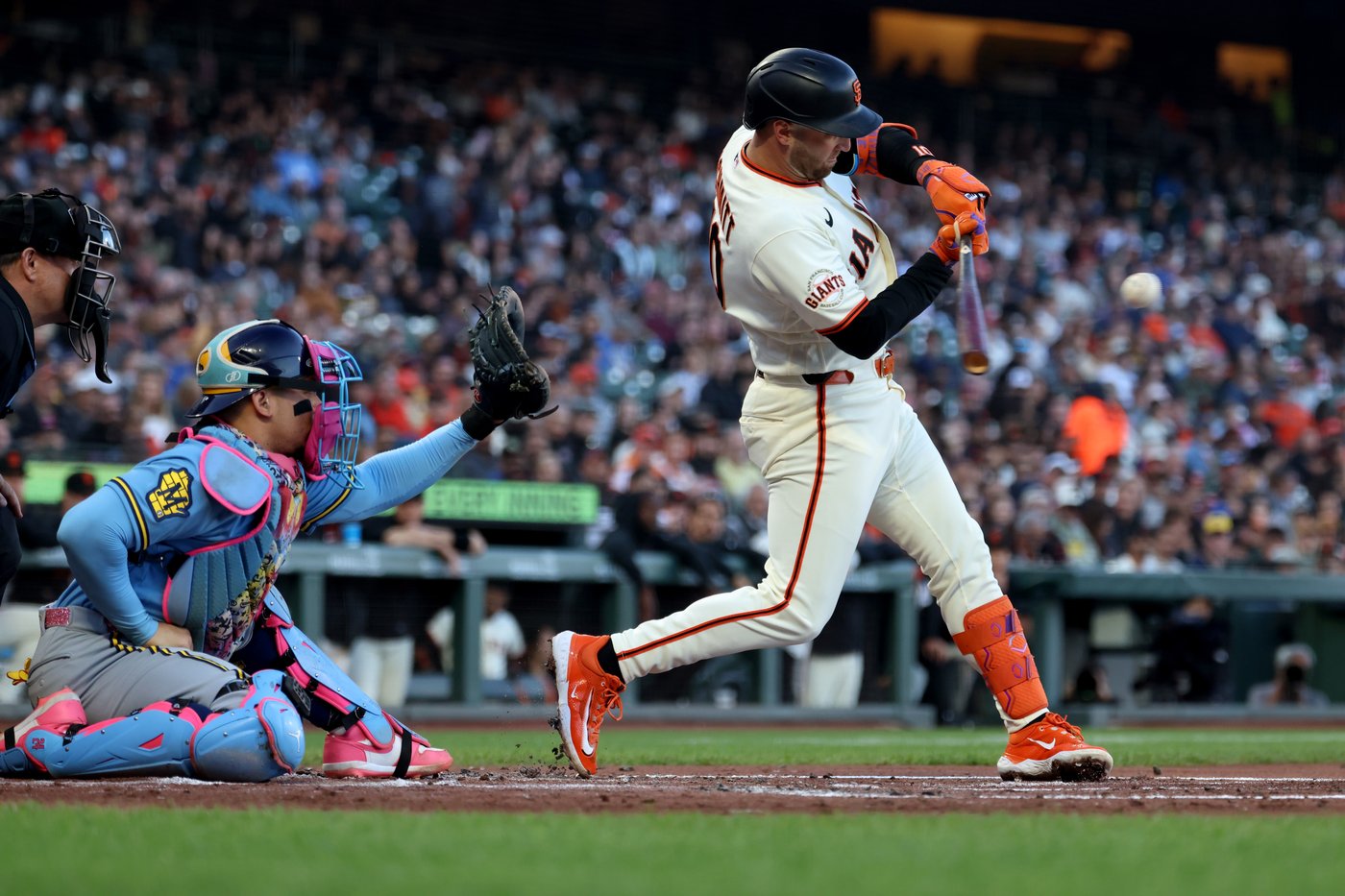 Giants put infielder Casey Schmitt on 10-day injured list with torn meniscus in left knee | iNFOnews.ca