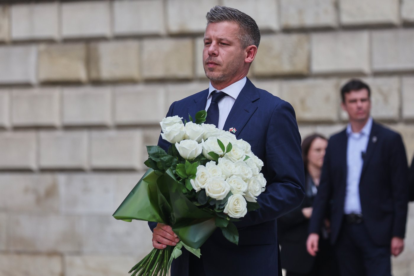 Hungary’s Magyar kicks off his first foreign trip as prime minister to ally Poland | iNFOnews.ca