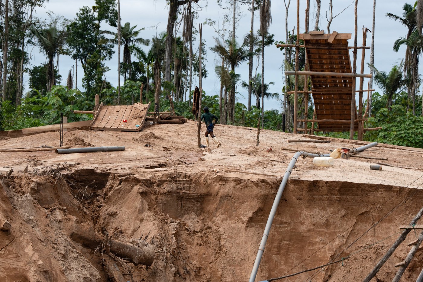 Peru steps up fight against illegal gold mining as activity enters protected Amazon reserve | iNFOnews.ca