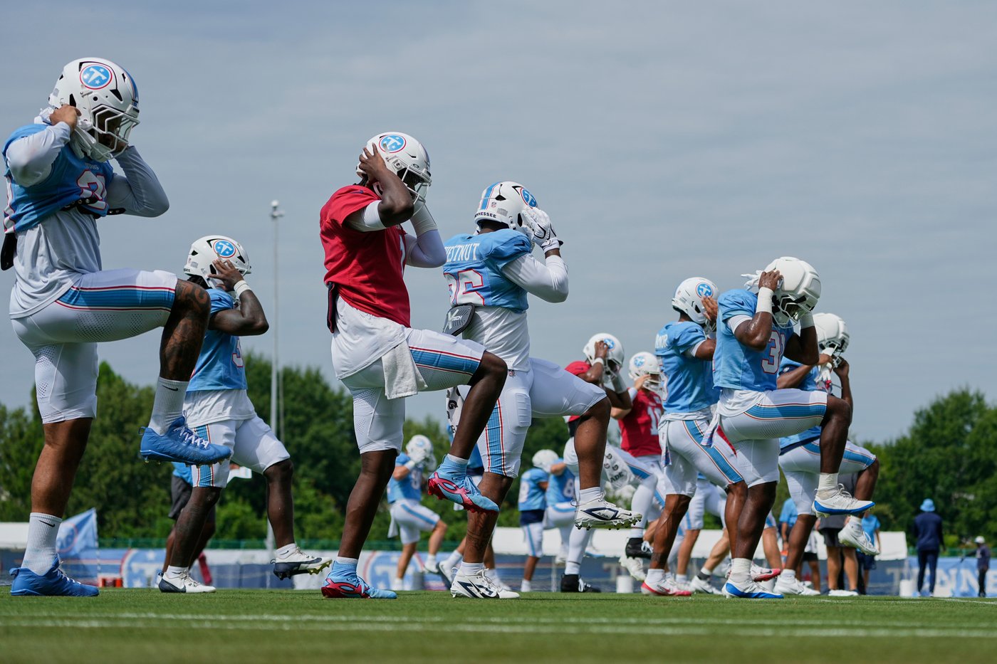 A punch, a stoppage and a side-field workout: Robert Saleh’s early message to Titans | iNFOnews.ca A punch, a stoppage and a side-field workout: Robert Saleh’s early message to Titans | iNFOnews.ca