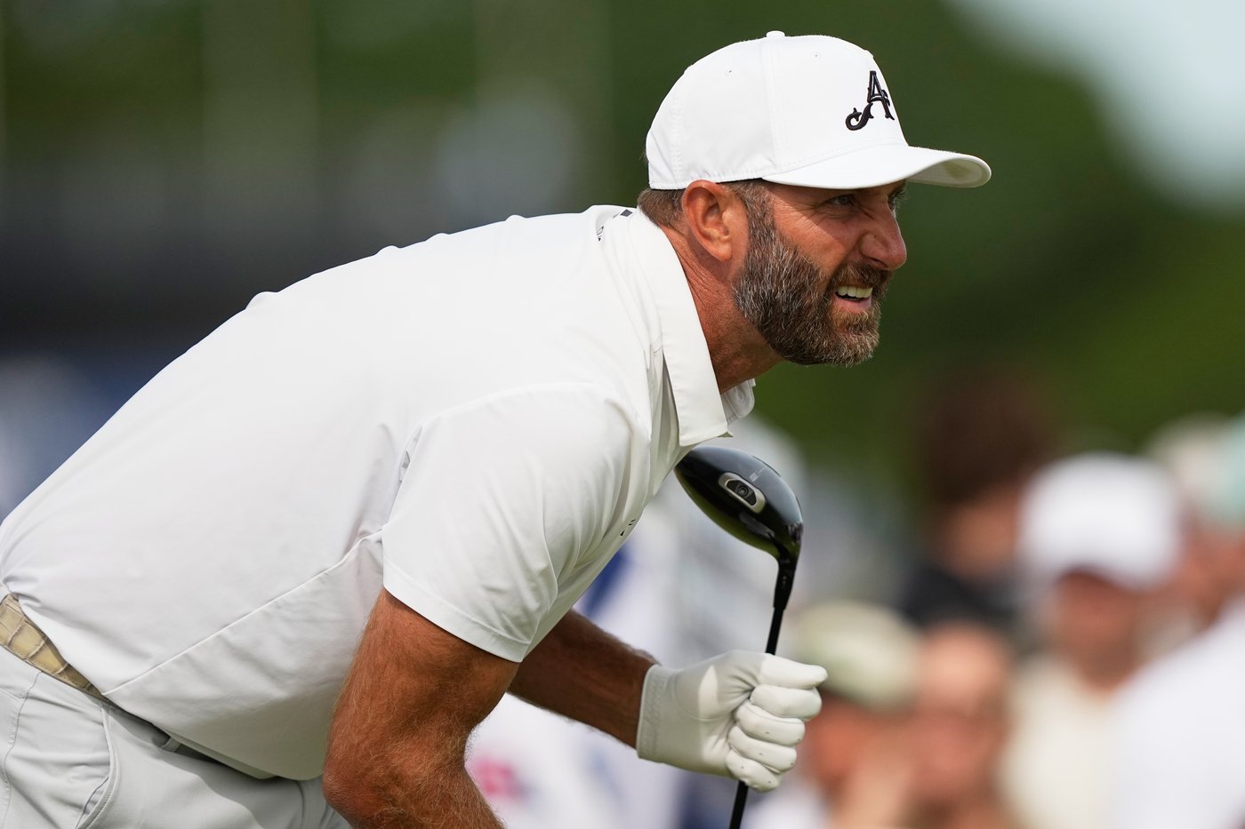 Dustin Johnson goes from 1 shot behind to scrambling to make the U.S. Open cut | iNFOnews.ca
