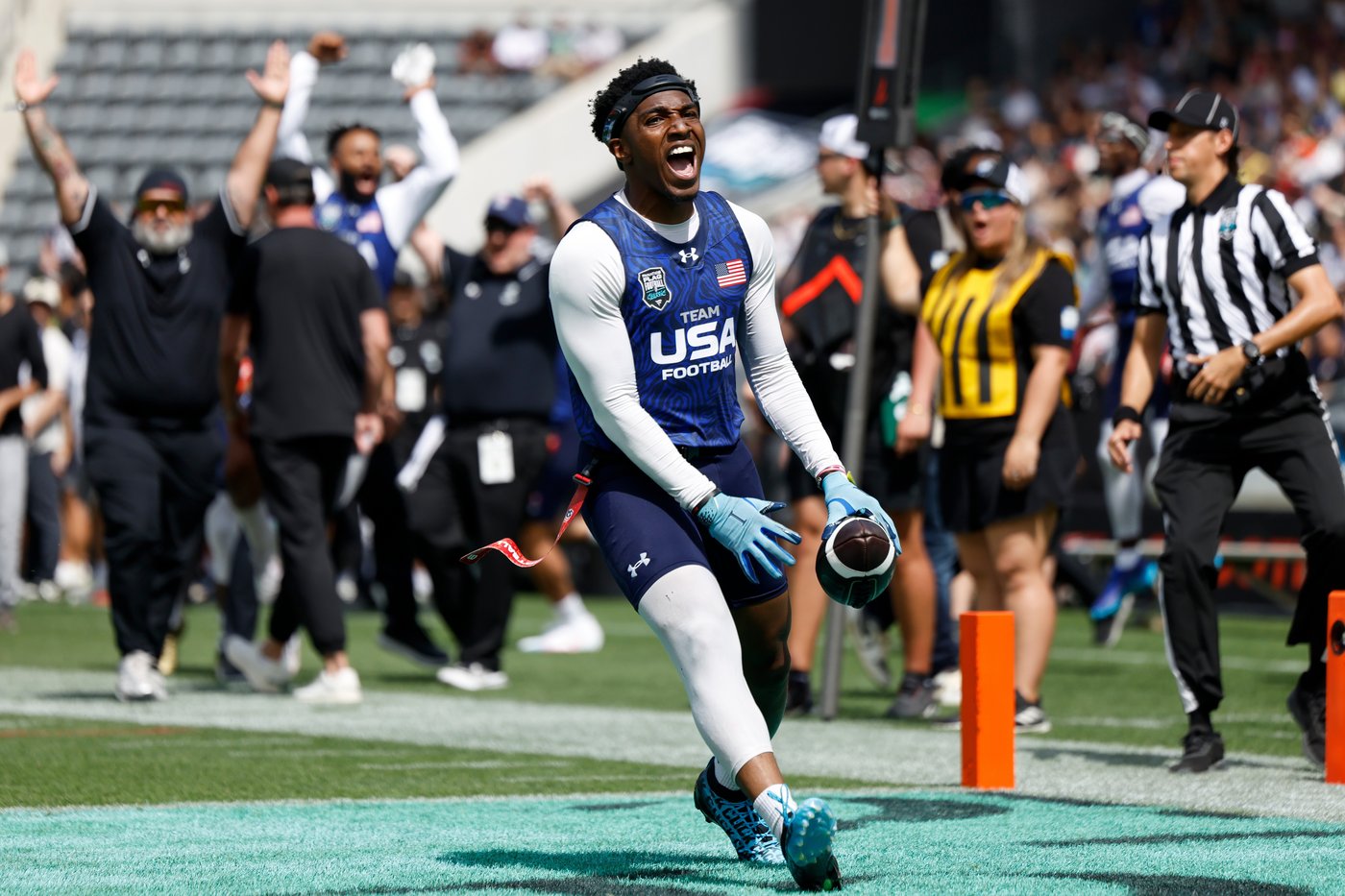 Tom Brady can still sling it but Team USA dominates flag football | iNFOnews.ca