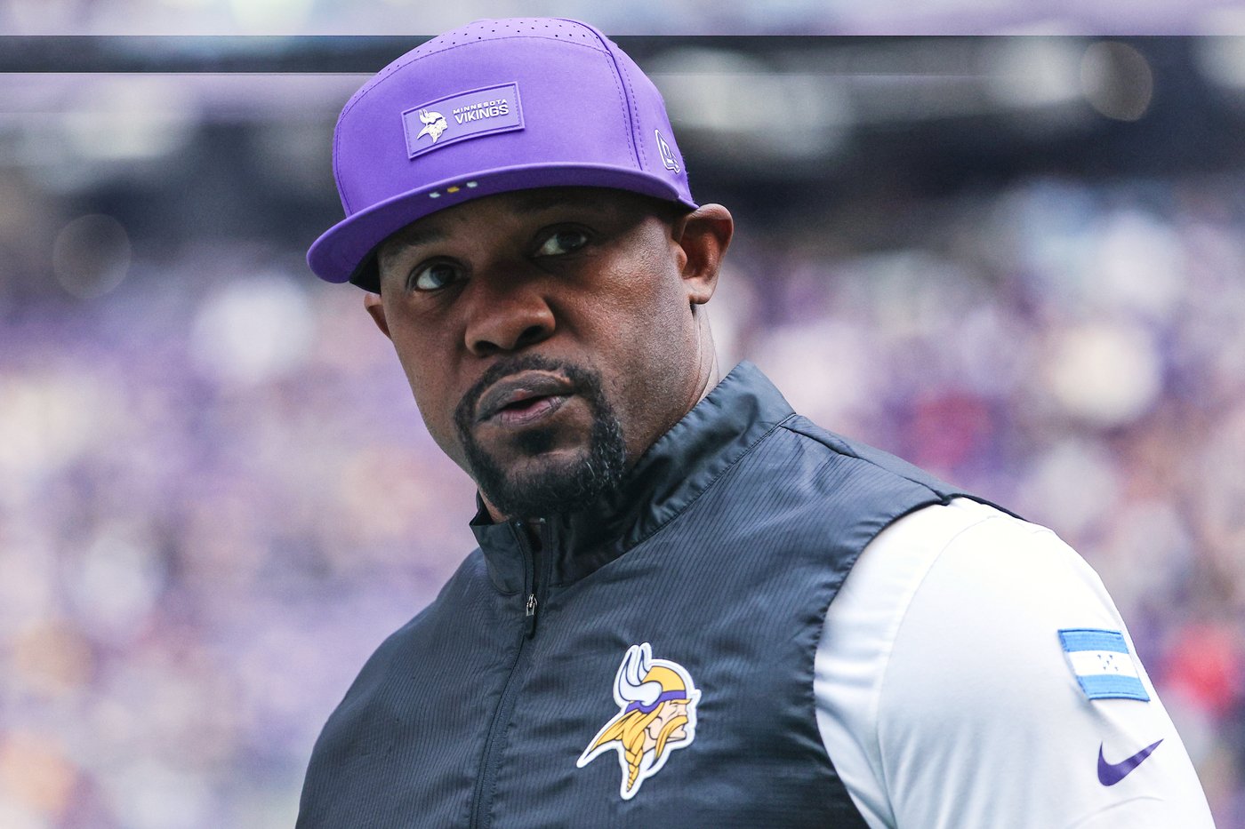 Brian Flores and the Vikings will have a younger defense, whether Harrison Smith returns or not | iNFOnews.ca