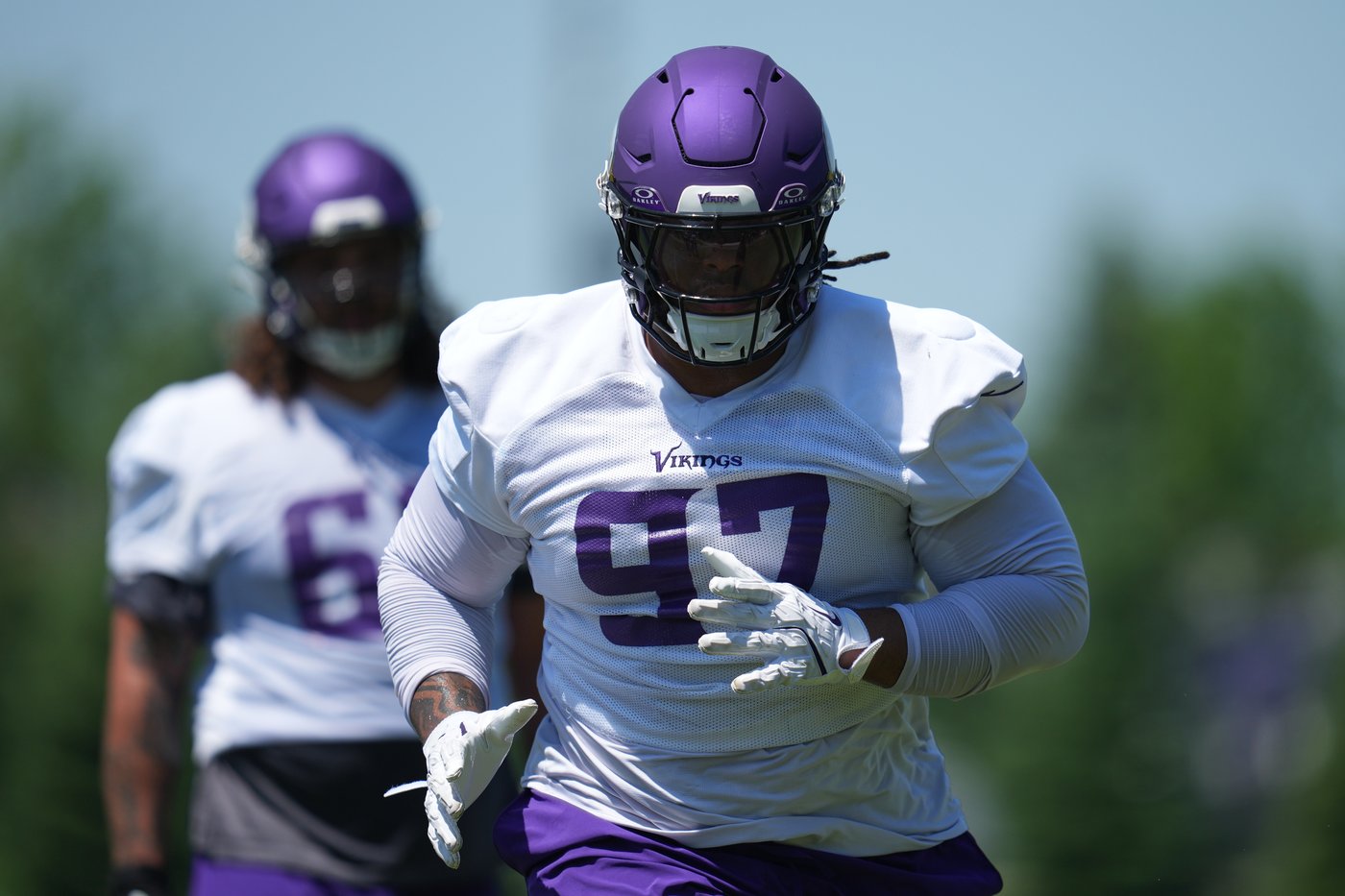 Brian Flores and the Vikings will have a younger defense, whether Harrison Smith returns or not | iNFOnews.ca