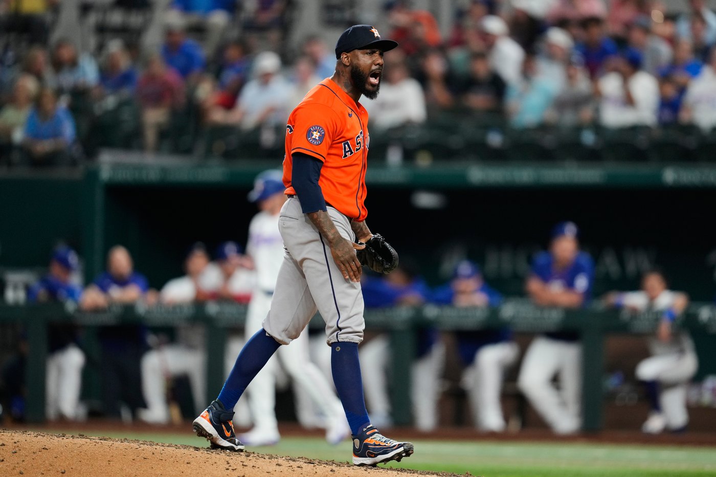 Yordan Alvarez homers twice for 2nd consecutive game to help Astros beat Rangers 4-3 | iNFOnews.ca