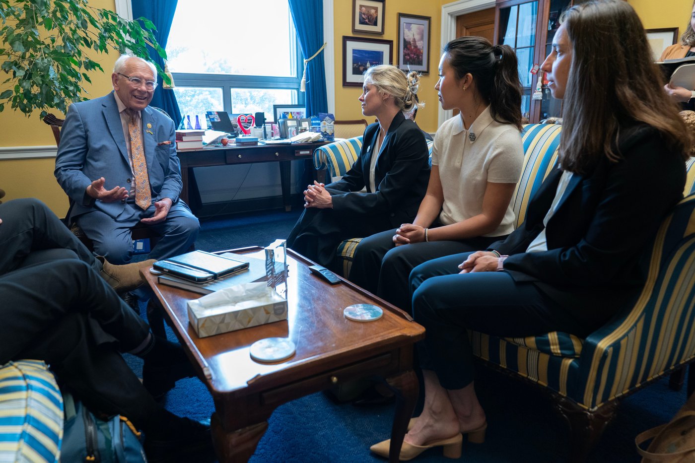 In a visit to Capitol, Jessie Diggins and other Olympians push for climate change solutions | iNFOnews.ca