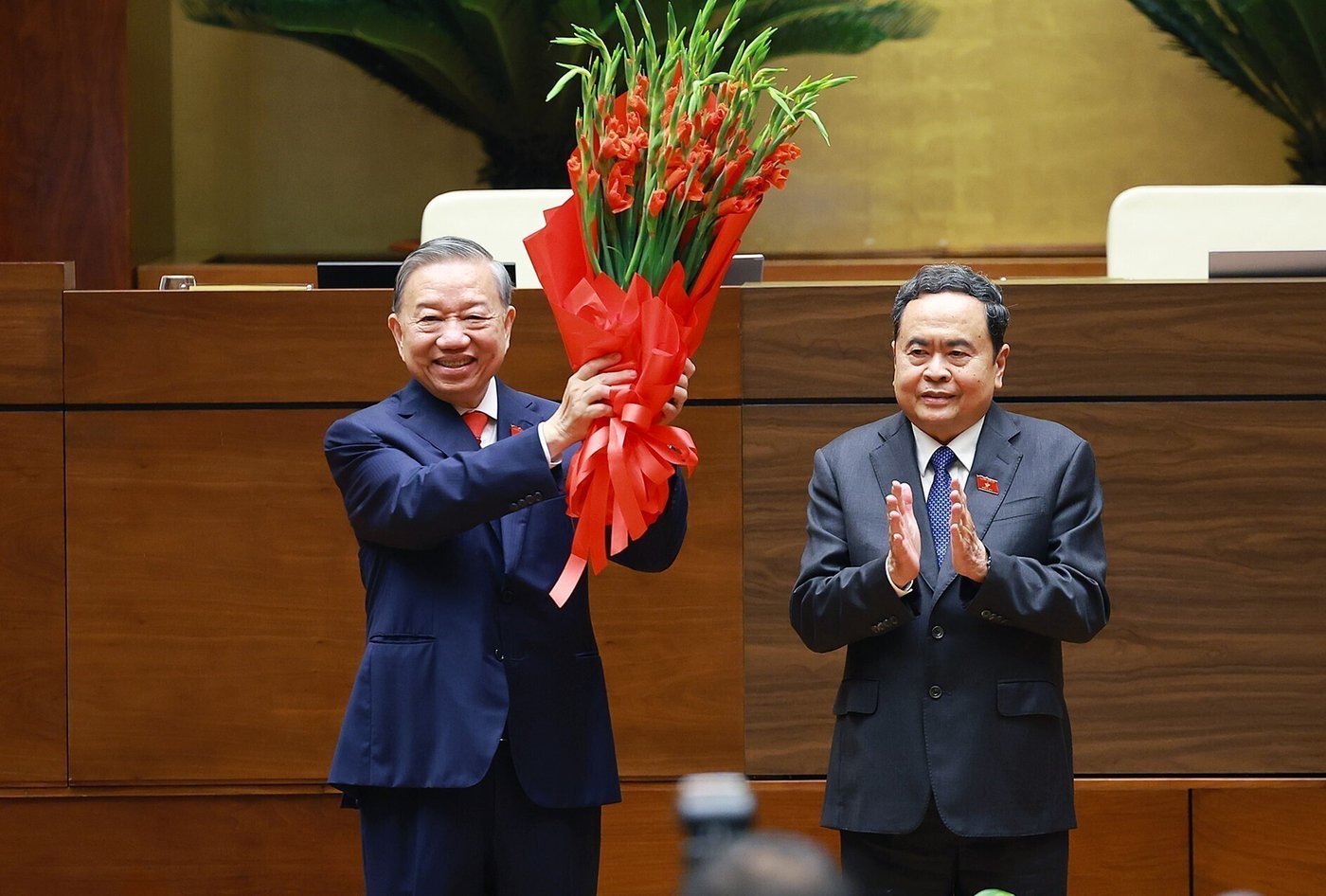 Vietnam elects Communist Party chief as president, echoing China's power structure | iNFOnews.ca
