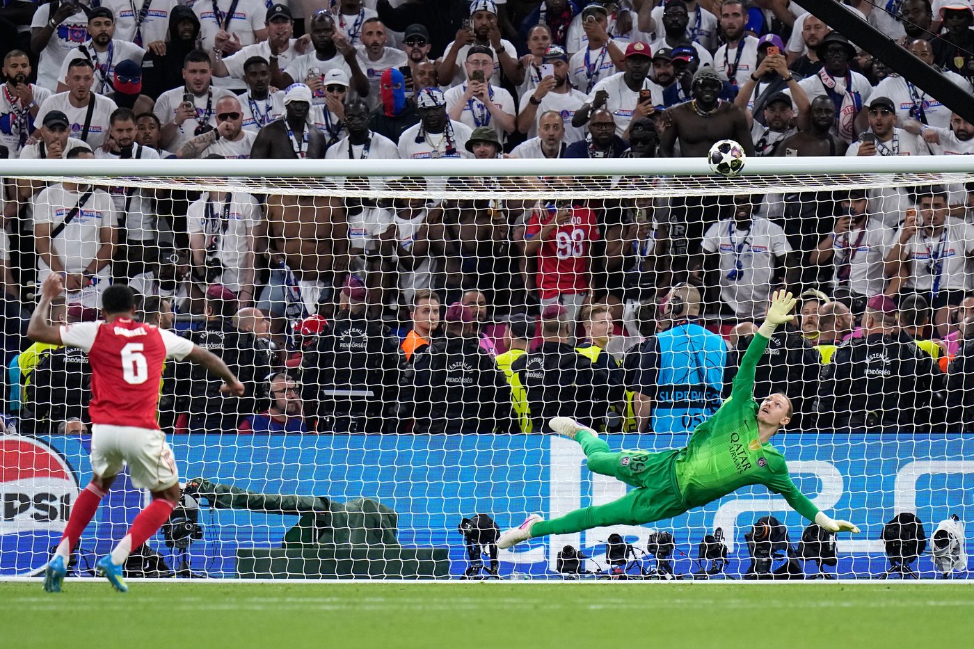 PSG wins back-to-back Champions League titles after shootout victory against Arsenal | iNFOnews.ca