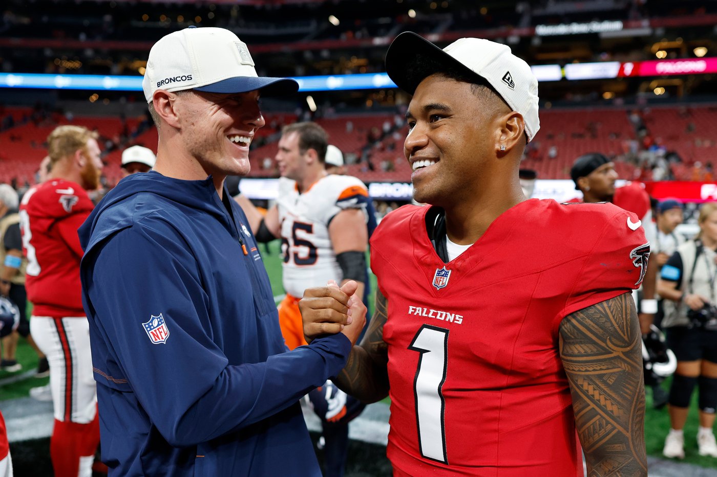 Bo Nix takes hits in a fiery Broncos practice as he nears return to game action | iNFOnews.ca Bo Nix takes hits in a fiery Broncos practice as he nears return to game action | iNFOnews.ca