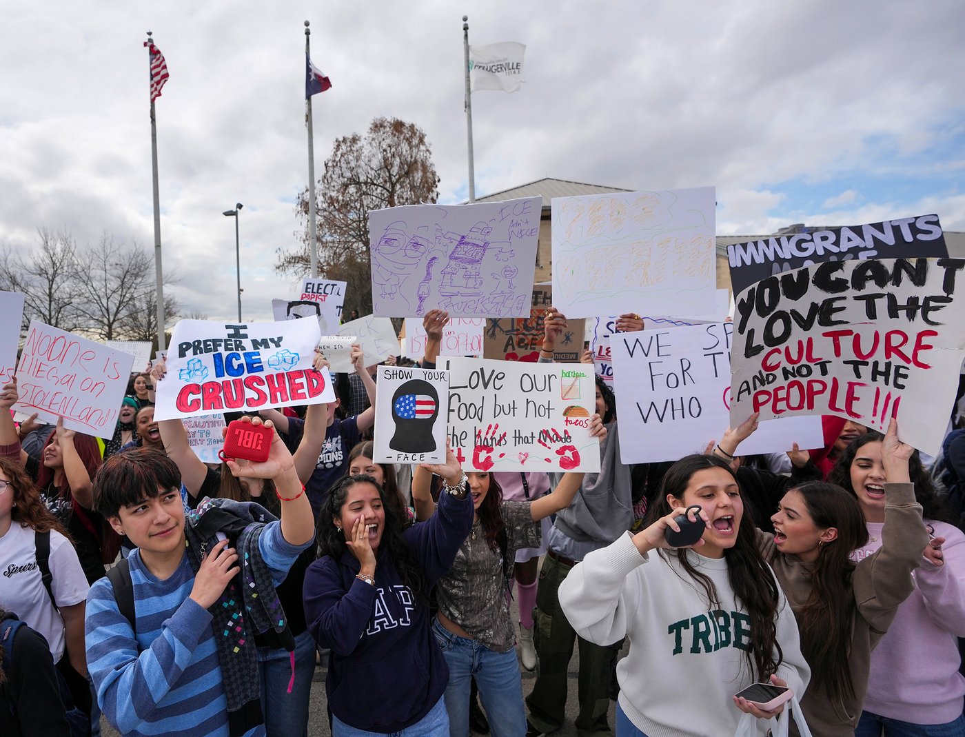 The Latest: House passes budget bill to end partial government shutdown | iNFOnews.ca