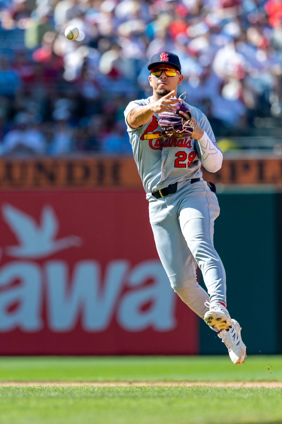 Schwarber's 2-run HR with 2 out in 9th rallies Phillies for a 6-4 win over the Cardinals | iNFOnews.ca Schwarber's 2-run HR with 2 out in 9th rallies Phillies for a 6-4 win over the Cardinals | iNFOnews.ca