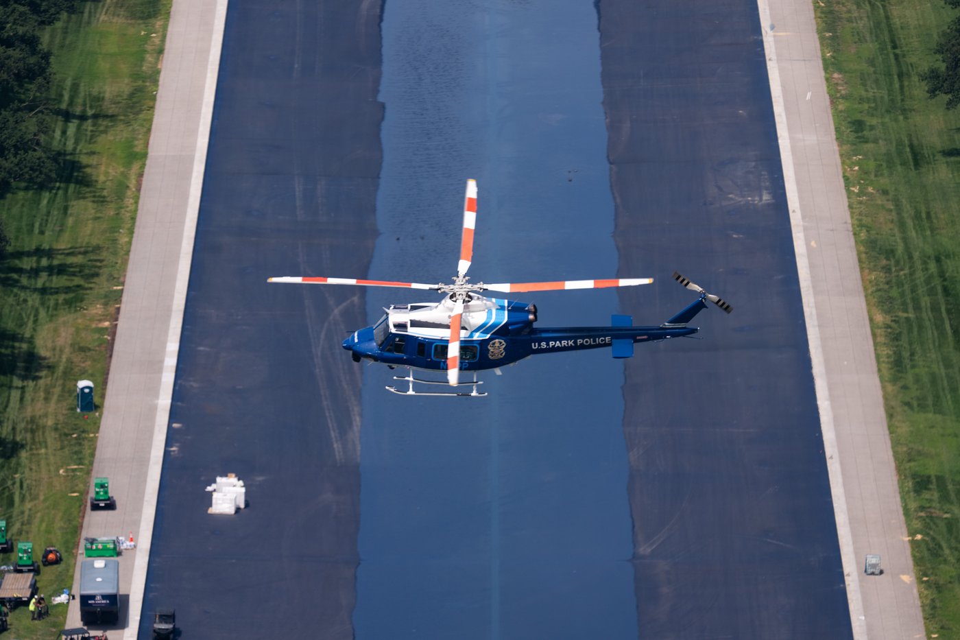 Refilling starts for newly painted Reflecting Pool in Washington, in photos | iNFOnews.ca