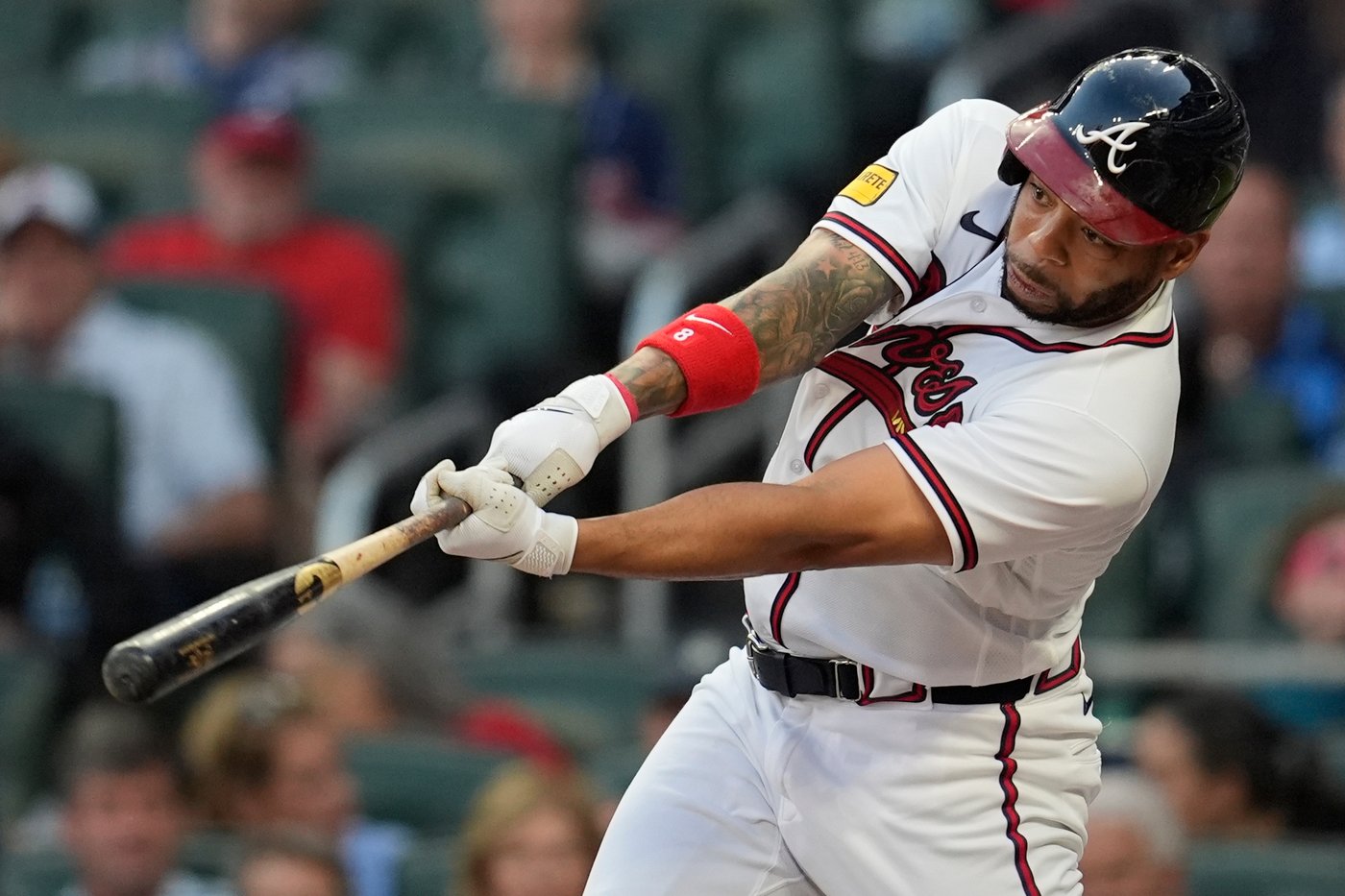 Grant Holmes and 3 relievers pitch 1-hitter against Cubs, leading MLB-best Braves to 5-2 win | iNFOnews.ca