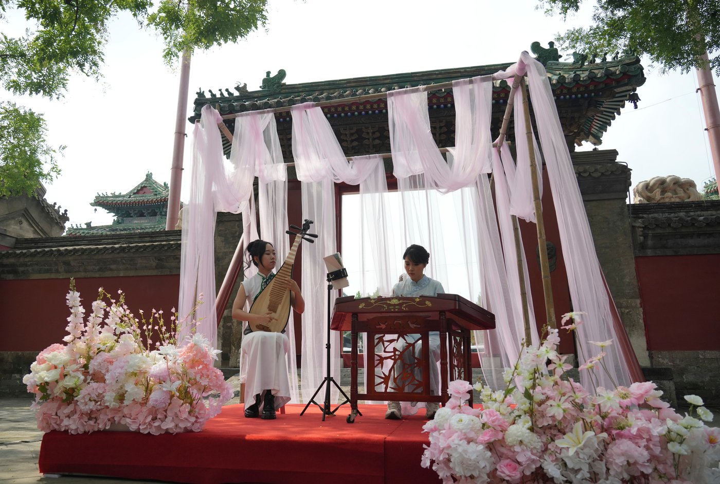 Chinese Valentine’s Day is rooted in legend and tradition, not just romance | iNFOnews.ca Chinese Valentine’s Day is rooted in legend and tradition, not just romance | iNFOnews.ca