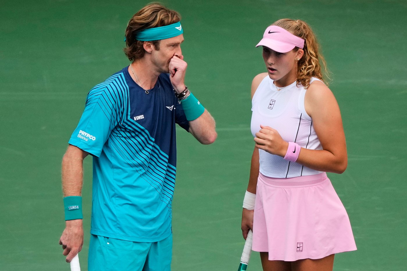 Andreeva wins with Rublev in US Open mixed doubles, then reveals she had a crush on her partner | iNFOnews.ca