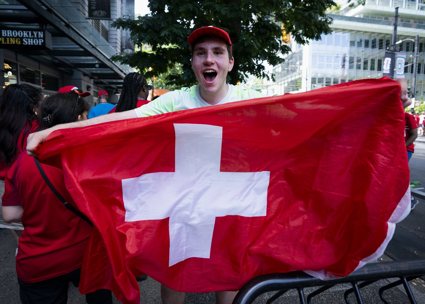 Red, white and blue: Canada fans taste defeat for first time at World Cup | iNFOnews.ca