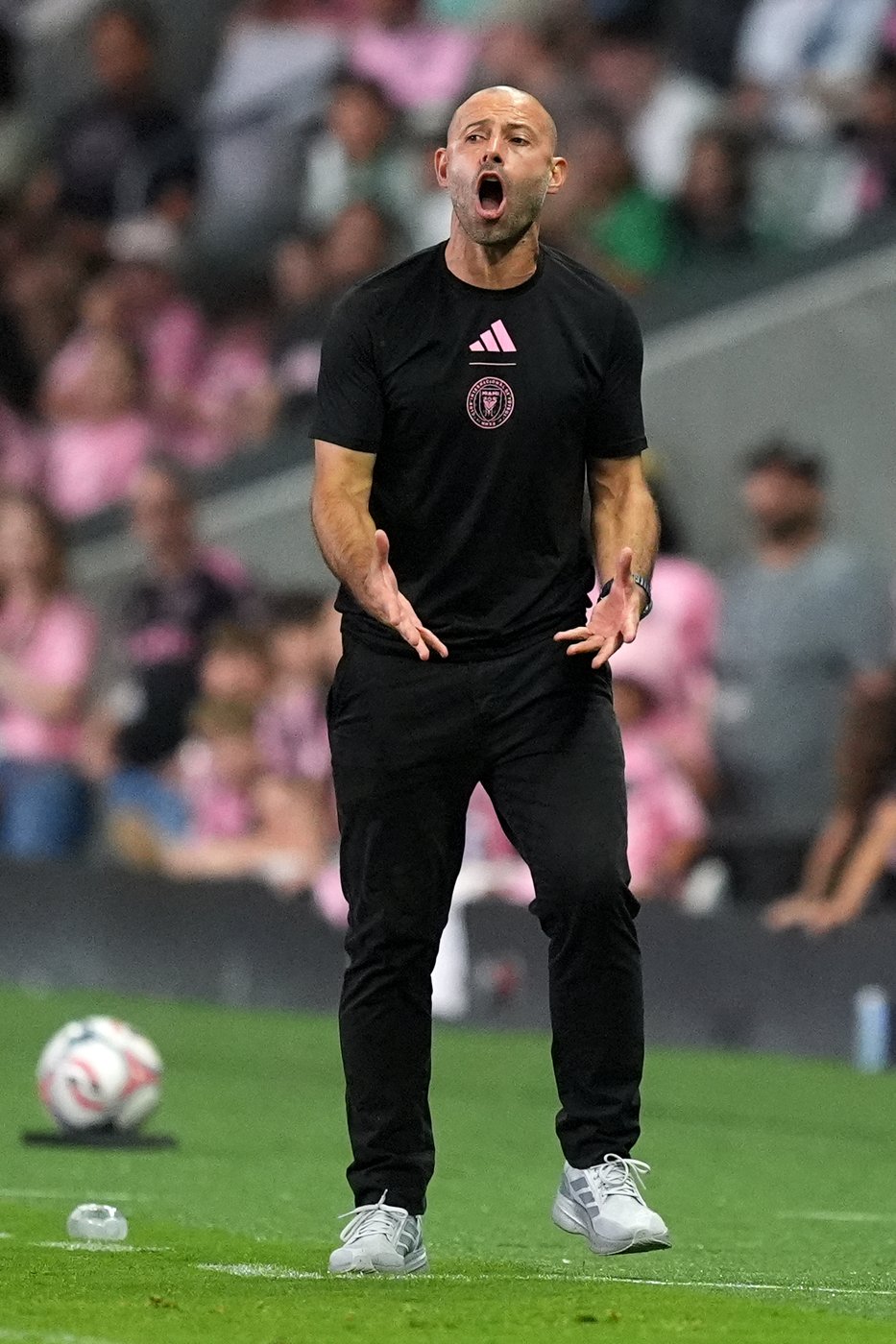 Javier Mascherano is out as Inter Miami's coach, only 4 months after leading team to MLS Cup title | iNFOnews.ca