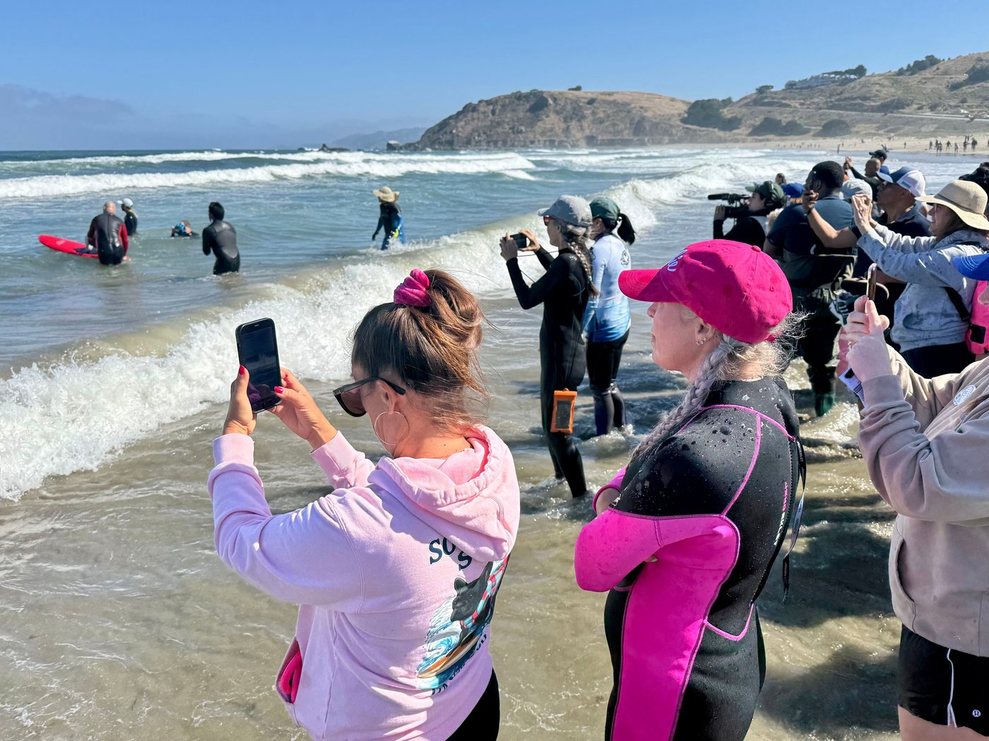 Top dogs ride waves at annual World Dog Surfing Championships | iNFOnews.ca Top dogs ride waves at annual World Dog Surfing Championships | iNFOnews.ca