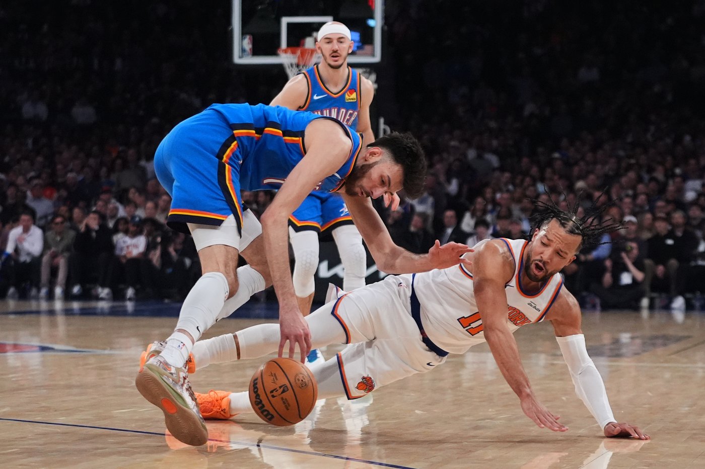 Holmgren and Gilgeous-Alexander help Thunder edge the Knicks 103-100 | iNFOnews.ca