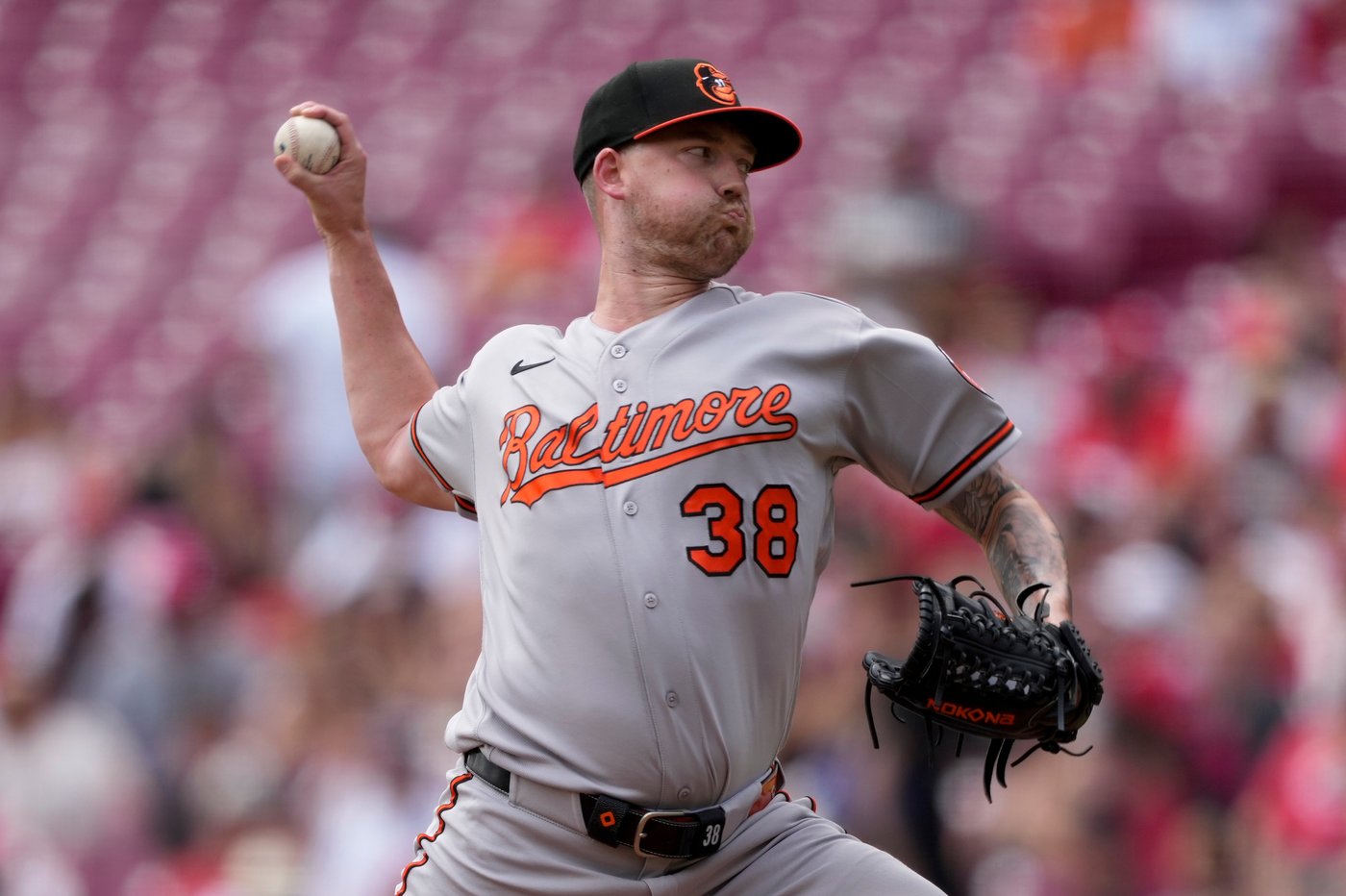 Steer homers and Lodolo shuts down Orioles, Reds win 3-2 to avoid sweep | iNFOnews.ca