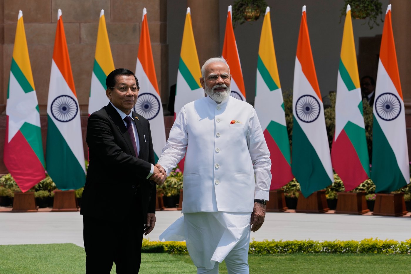 Modi meets Myanmar's military-backed president as India says engagement will continue | iNFOnews.ca