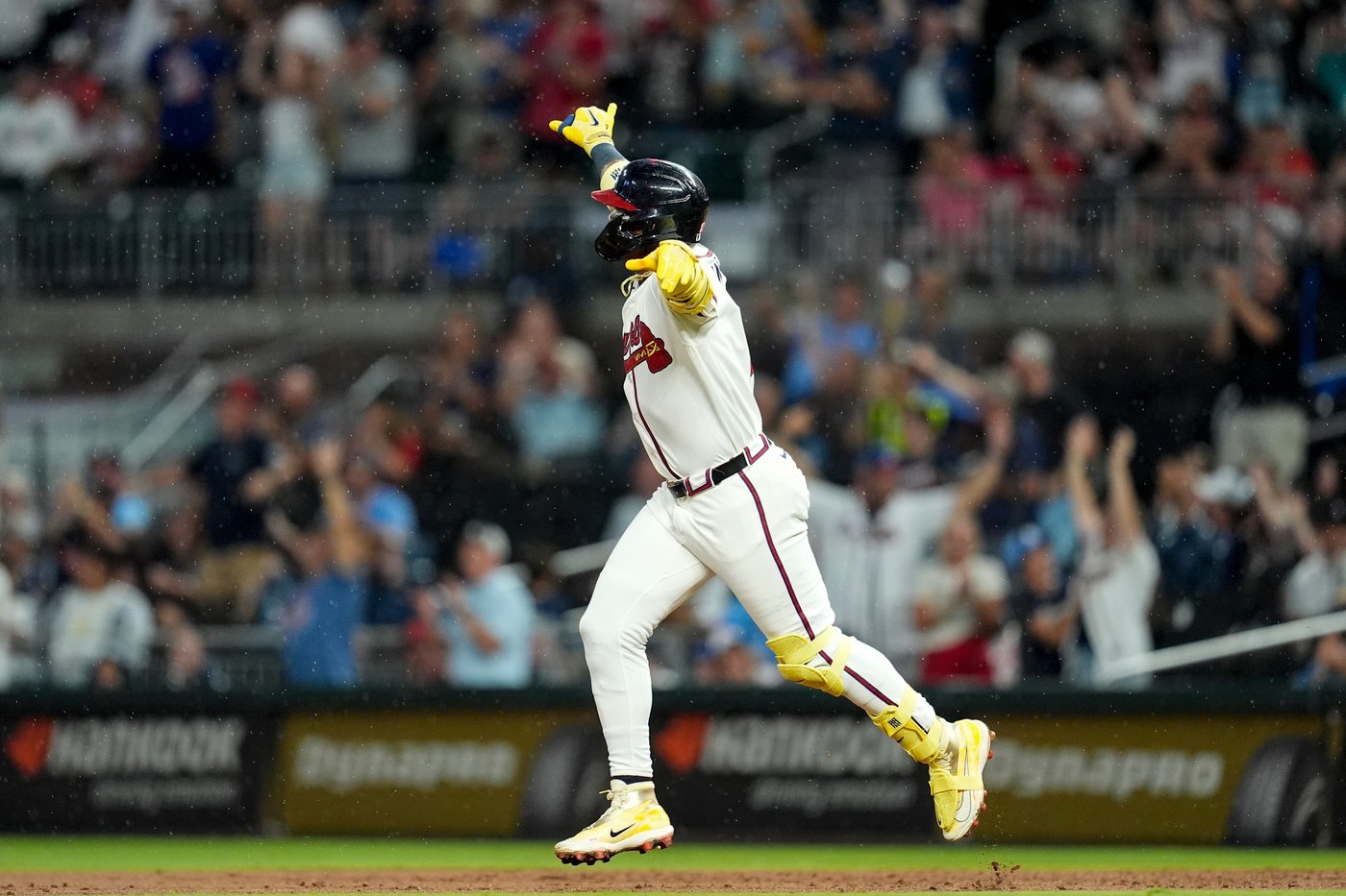 Acuña hits 2 homers, Olson adds blast as Braves beat Marlins 11-3 for season-best 8th straight win | iNFOnews.ca Acuña hits 2 homers, Olson adds blast as Braves beat Marlins 11-3 for season-best 8th straight win | iNFOnews.ca