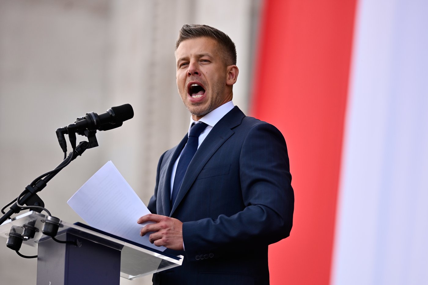 Hungary’s Péter Magyar sworn in as prime minister, ending Viktor Orbán’s 16-year rule | iNFOnews.ca