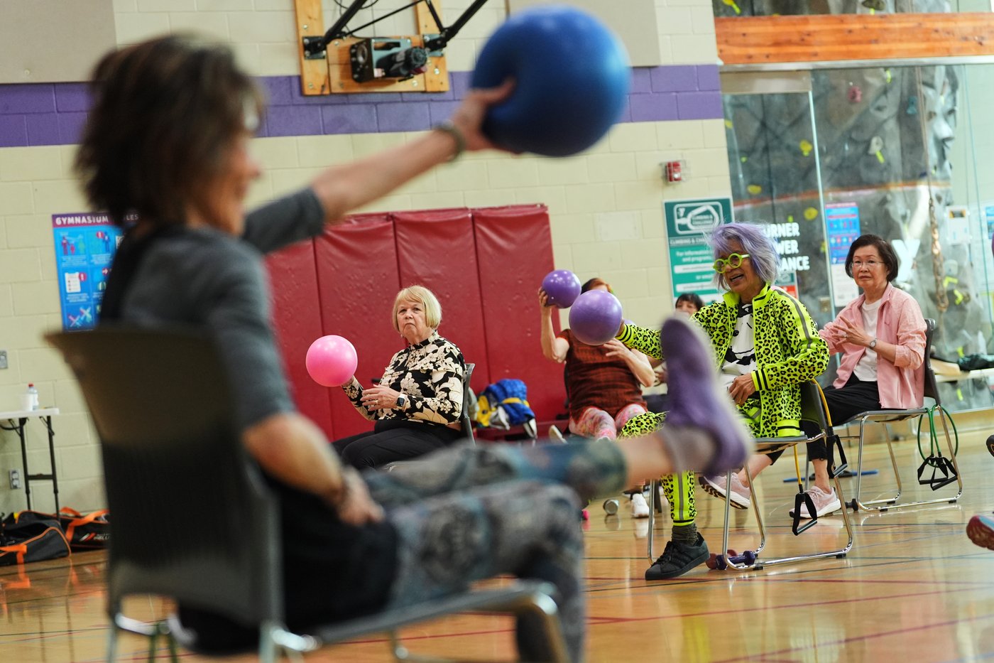 Playing hip-hop or Doris Day, older exercise instructors can speak their peers' language | iNFOnews.ca Playing hip-hop or Doris Day, older exercise instructors can speak their peers' language | iNFOnews.ca