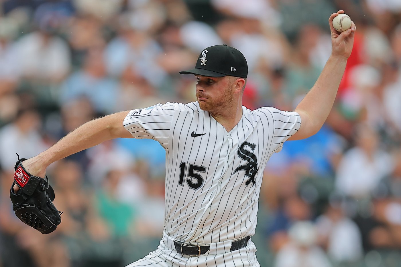 Colson Montgomery hits 3-run homer and White Sox top Guardians 5-3 to increase AL Central lead | iNFOnews.ca