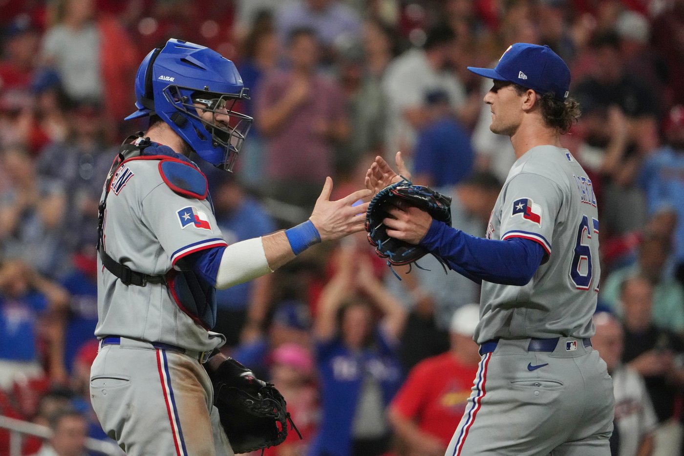 Jacob deGrom earns 100th career win on 4th try as Rangers top Cardinals 2-1 | iNFOnews.ca Jacob deGrom earns 100th career win on 4th try as Rangers top Cardinals 2-1 | iNFOnews.ca