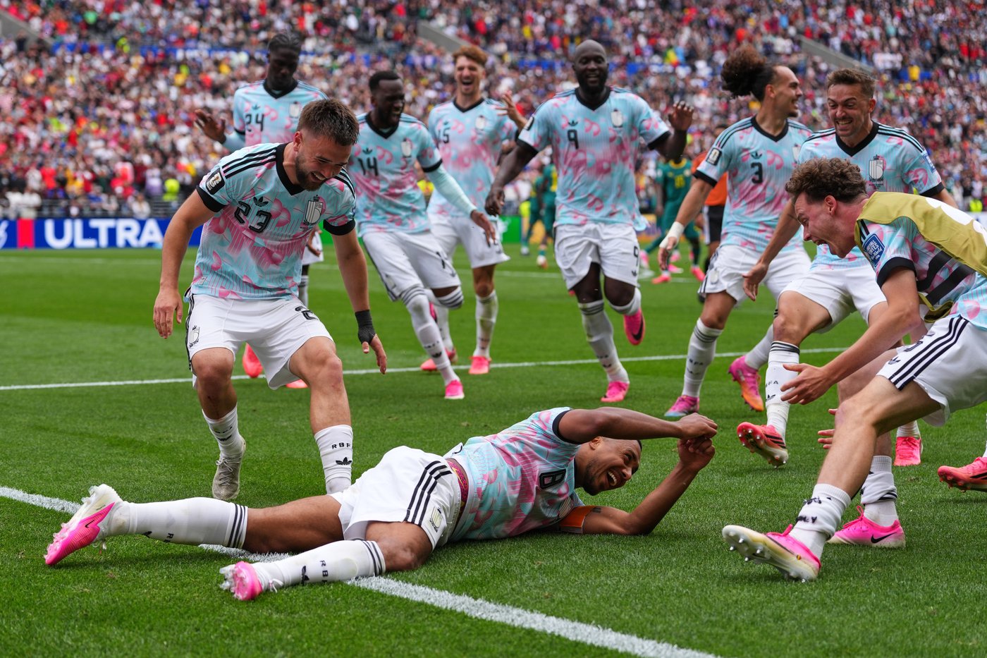 Belgium overcomes 2-goal deficit, as US and England keep World Cup dreams alive, in photos | iNFOnews.ca