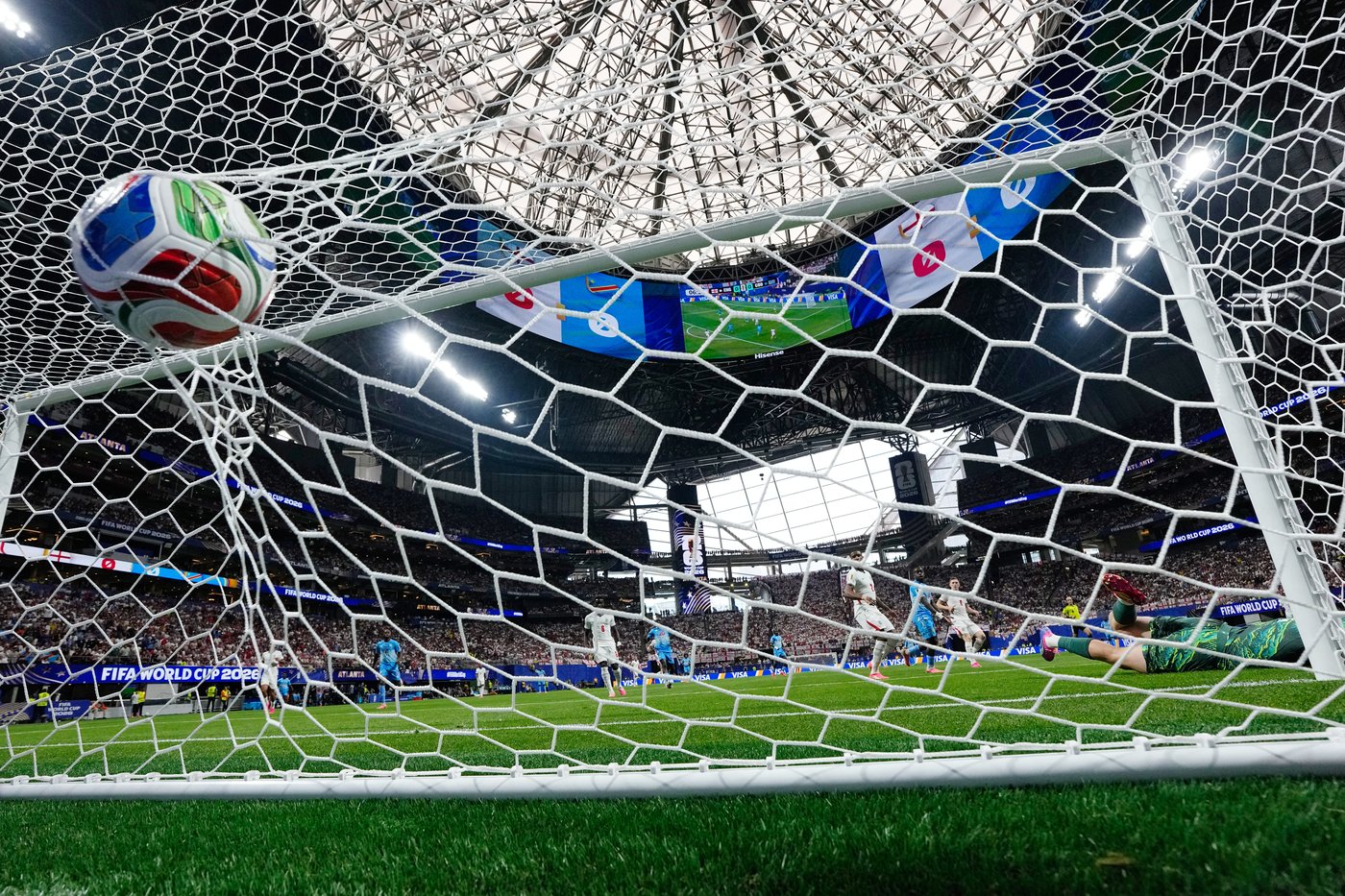 Belgium overcomes 2-goal deficit, as US and England keep World Cup dreams alive, in photos | iNFOnews.ca