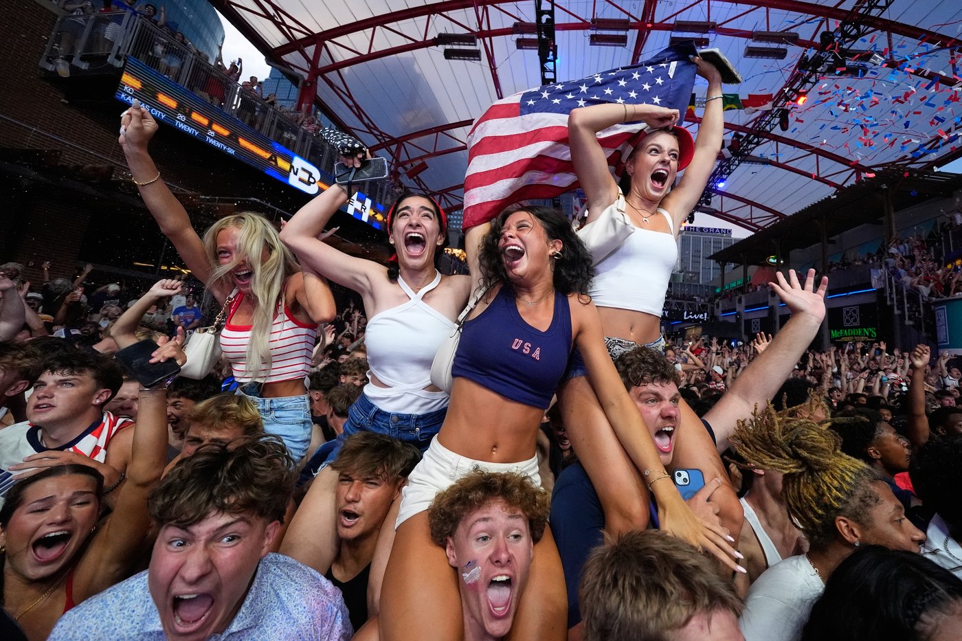 Belgium overcomes 2-goal deficit, as US and England keep World Cup dreams alive, in photos | iNFOnews.ca