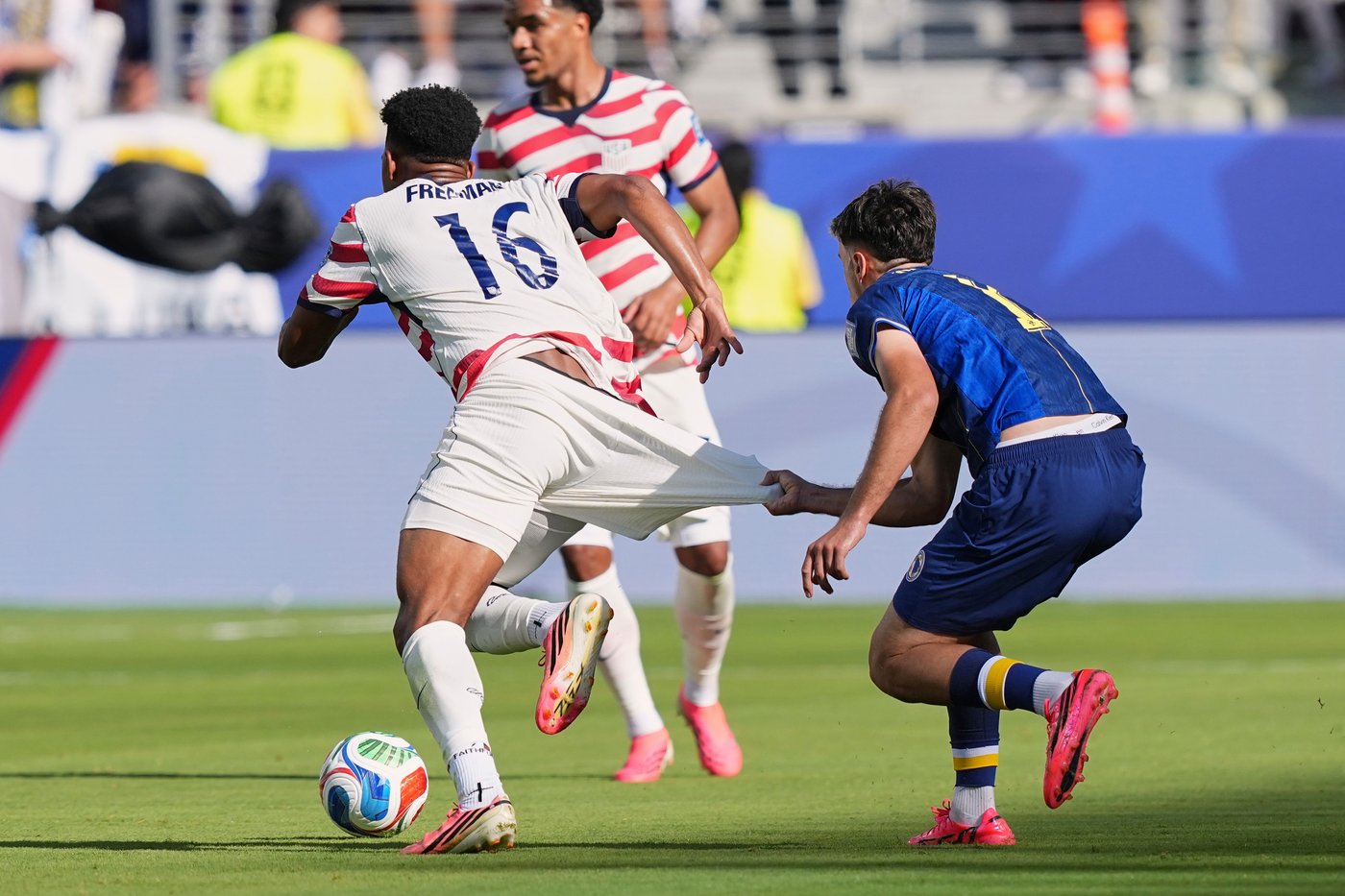 Belgium overcomes 2-goal deficit, as US and England keep World Cup dreams alive, in photos | iNFOnews.ca