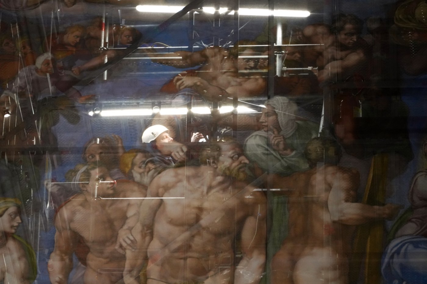 Vatican removes salty white film coating Michelangelo's 'The Last Judgment' | iNFOnews.ca