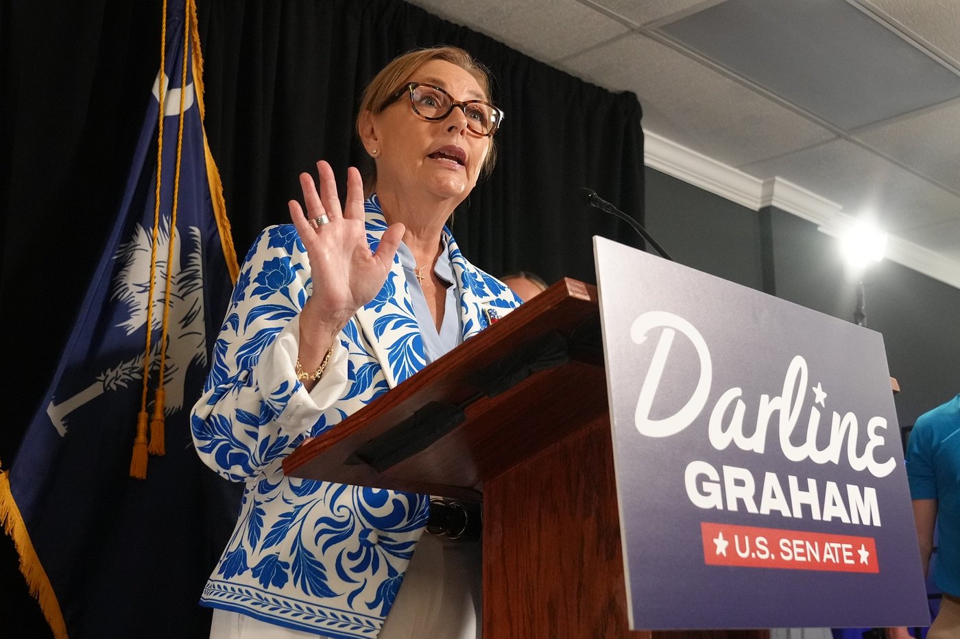 The Latest: Democratic socialist is neck and neck with moderate in Wisconsin governor primary | iNFOnews.ca