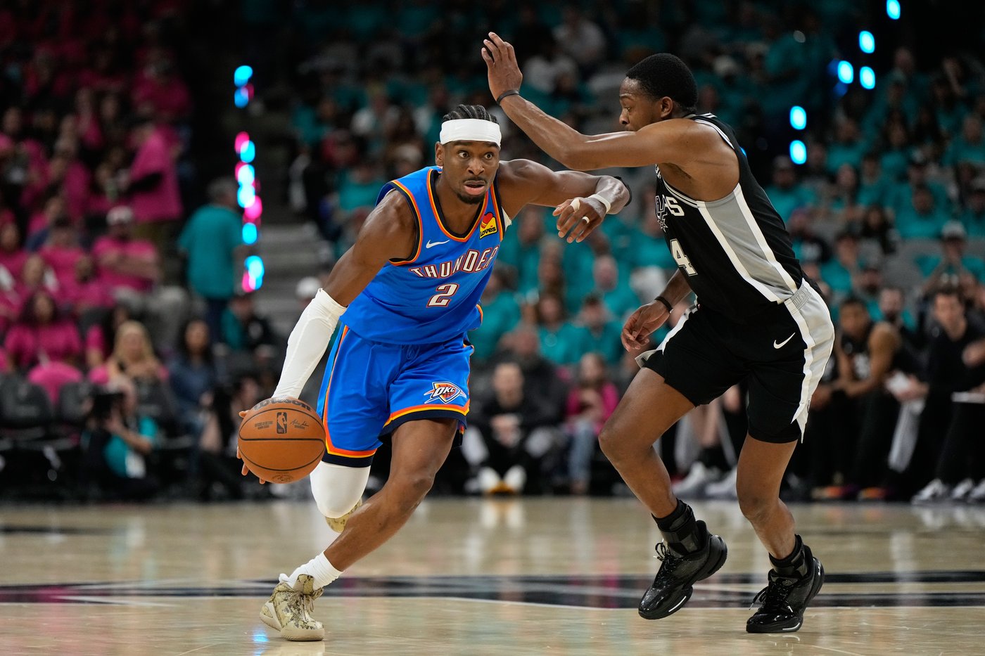 Gilgeous-Alexander, bench propel Thunder past Spurs 123-108 in conference final | iNFOnews.ca