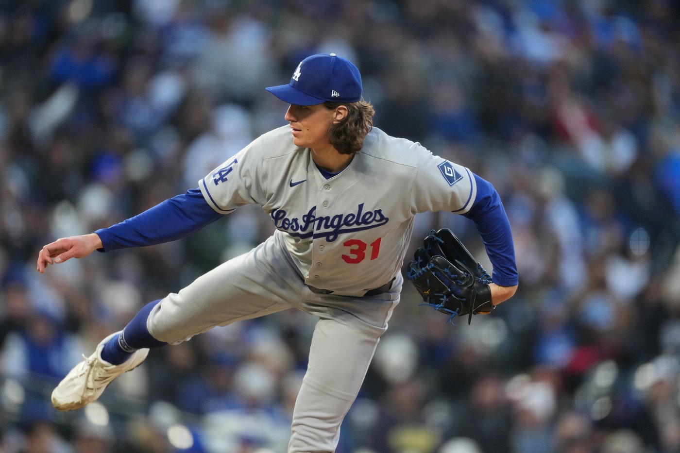 Muncy homers twice to back strong start by Glasnow as Dodgers top Rockies 7-1 on chilly night | iNFOnews.ca